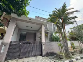 RUMAH POSISI HOOK DALAM CLUSTER DI JATIJAJAR DEPOK