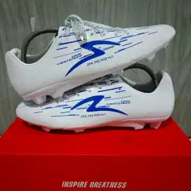Sepatu Bola Lightspeed Reborn FG Size 43 Second