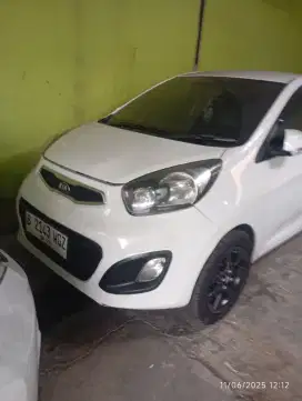 Di jual mobil Kia Picanto SE at 2013