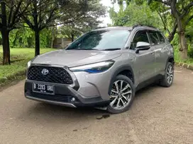 Hybrid Toyota Corolla Cross Hybrid AT 2020 Abu Service record