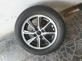 Ban + velg OEM calya r14