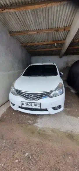 Grand livina istimewa