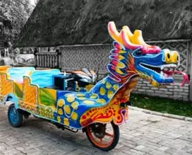 Kereta Motor Karakter Naga