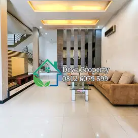 DIJUAL VILLA KOMP CEMARA ASRI JLN ORCHID