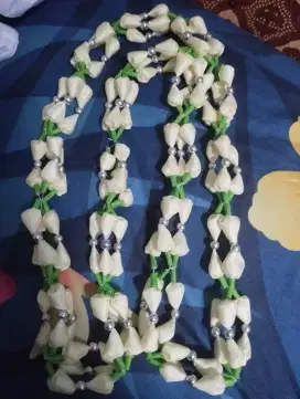 Melati kalung replika