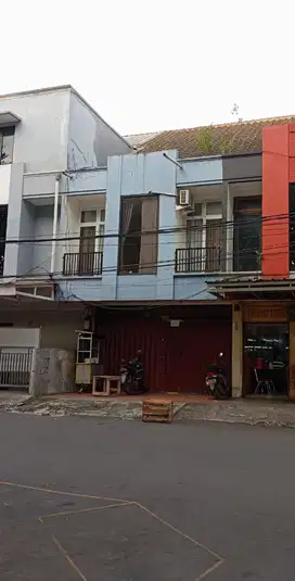 Ruko Dijual Kota Bogor SHM Lokasi Ramai Taman Yasmin
