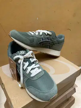 Sepatu Asics original classic green