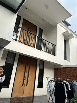 Rumah Scandinavian Modern Style di Bangka Kemang, Full Furnished.