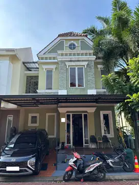 Dijual Rumah 2 lt Hook Sudah renov Siap huni di Malibu GS