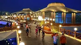 Pegawai/Pelayan Restoran di PIK Golf Island
