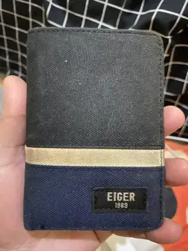 Dompet Eiger asli