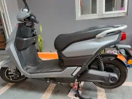 Yadea T9 Motor Compact Cocok Untuk Kerja/Harian