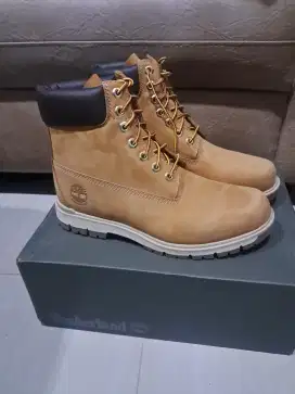 Sepatu boot timberland original size 42 (leather) waterproof