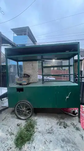 Gerobak Bekas, Multifungsi