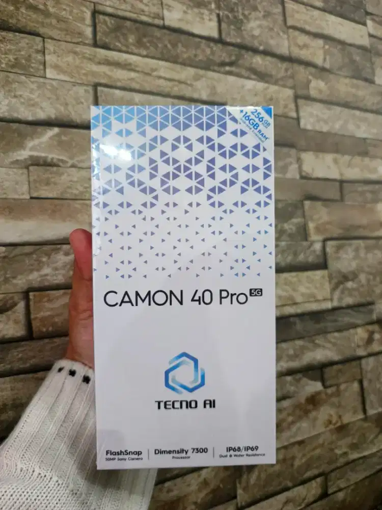 Tecno camon 40 pro 5g 8/256gb garansi resmi