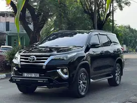 Fortuner VRZ 2.4 AT 2016 Hitam Metalik
