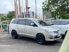 Toyota Innova Diesel Matic 2008