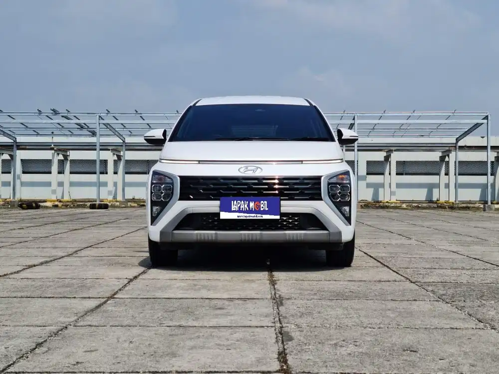 Ready !!! Hyundai Stargazer 1.5 Prime AT 2023 Putih KM 14RB