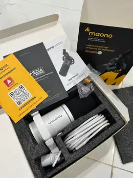 Mic Maono pd200x white podcast creator dubbing