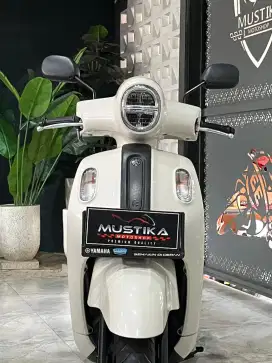 Yamaha Fazzio 2022 White Limited