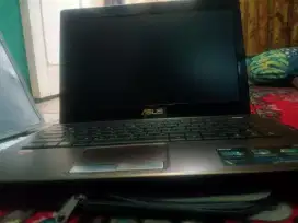 Laptop Asus K43u AMD Radeon