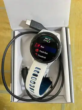 GARMIN FORERUNNER 265 White