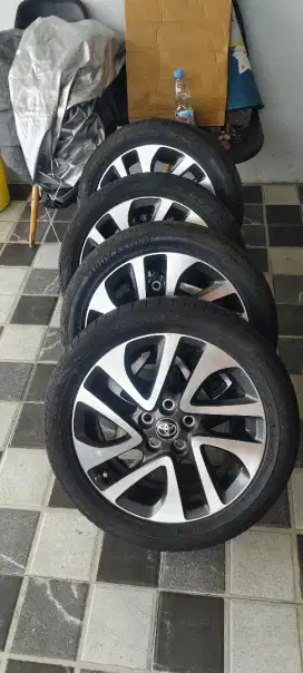 Velg sienta 2023
