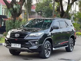 Fortuner SRZ TRD AT 2019 Hitam Metalik