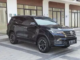 Toyota Fortuner 2.8 GR Sport AT 4X2 Diesel Solar