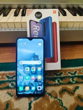 redmi 8 4/64 gb second