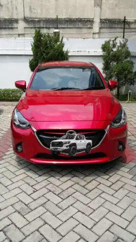 Dijual mobil mazda 2 skyactive