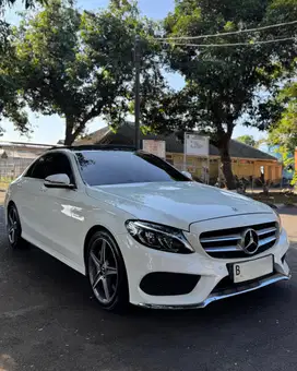 Mercedes benz C300 W205 AMG Line 2017 mercy c300 2018 c300 2019 white