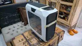 Casing Komputer Case PC Gaming Full Tower Corsair Graphite Series 780T