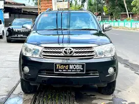 Toyota Fortuner 2.5 G Solar AT Th 2011