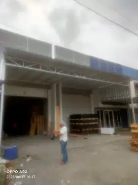 Kanopi baja ringan