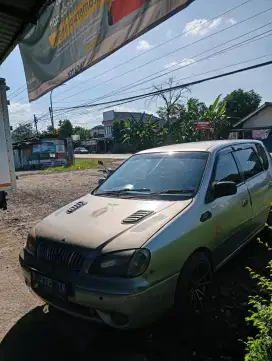 KIA Carens th 2002