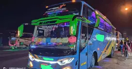 Dijual Bus Mercedez Benz OH 1518