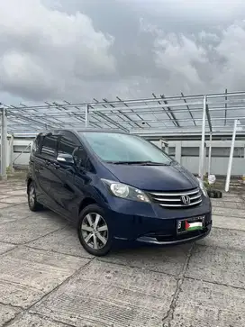Honda freed biru antik