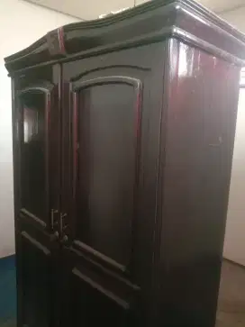 Lemari untuk penyimpanan pakaian