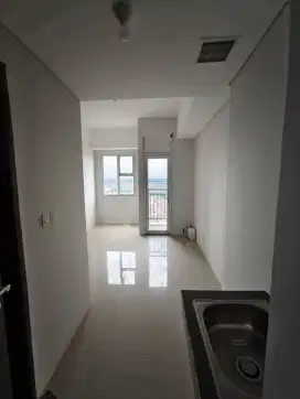 Di jual/di sewakan apartemen studio baru belum pernah di tempati