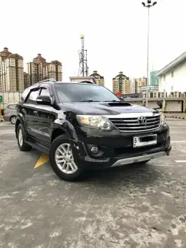 Toyota Fortuner 2.5 VNT TRD Diesel AT Th 2013 Black Kondisi Terawat!!