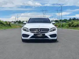 [LOW ODO !!] MERCEDES BENZ C200 AMG 2017