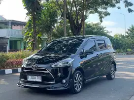 Toyota Sienta Q 1.5 CVT 2016 Hitam Metalik