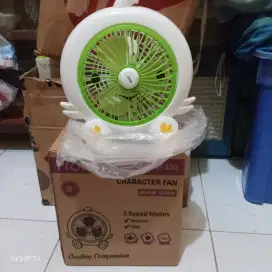 Kipas angin mini karakter