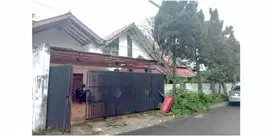 Dijual Rumah Hitung Tanah Lokasi Strategis Area Turangga Bandung