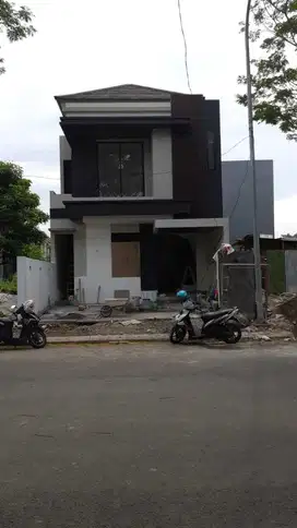 Rumah Baru di Jalan Boulevard Citraland Utara, Northwest Lake