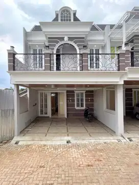 Rumah Baru Mewah Dalam Cluster Pinggir Jalan Raya Di Jagakarsa