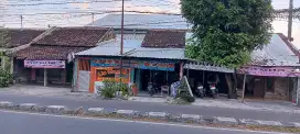 DIJUAL  RUANG USAHA AKTIF DIPINGGIR RINGROAD SELATAN SANGAT STRATEGIR