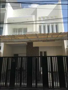 Rumah Siap Huni Taman Pegangsaan Indah Kelapa Gading  Jakarta Utara