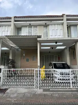 Dijual Rumah Siap Huni dan Terawat di Villa Puncak Tidar, Malang